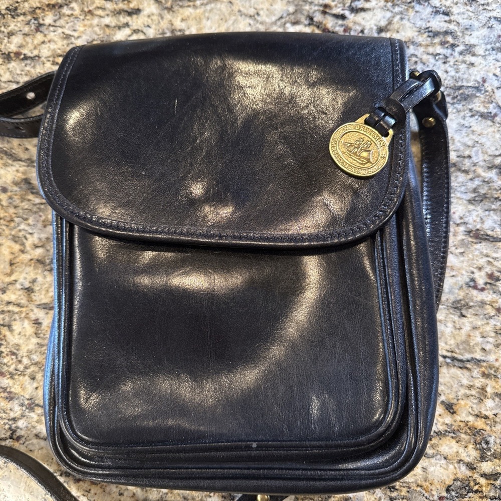 Vintage~ Brahmin Saddle Leather Black Small Crossbody Flap Messenger Bag